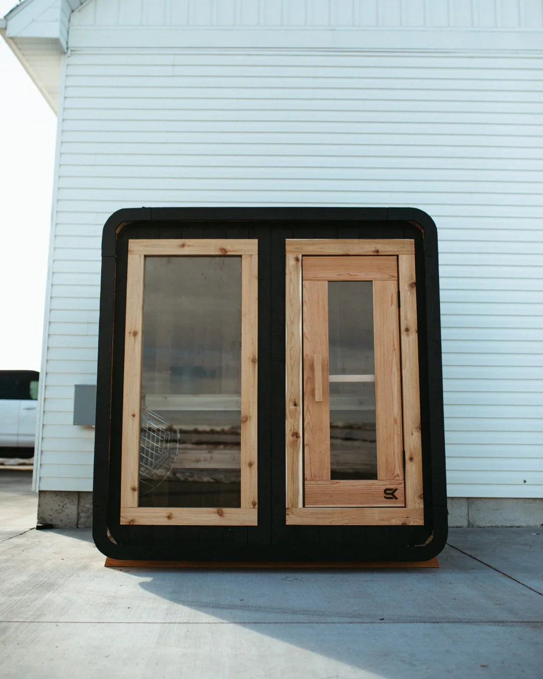 Sweat Kingdom USA Made 4 Person Blackout Sweat Cabin Indoor/Outdoor Traditional Sauna | SK-CABIN-4P-BO