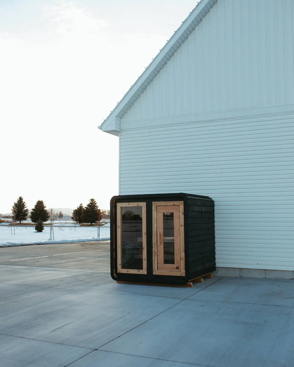 Sweat Kingdom USA Made 4 Person Blackout Sweat Cabin Indoor/Outdoor Traditional Sauna | SK-CABIN-4P-BO